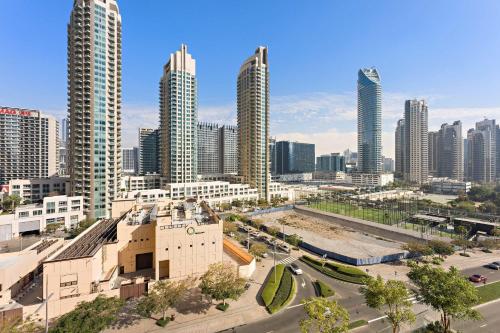 Silkhaus Burj Royale 1BDR with balcony in Downtown - image 5