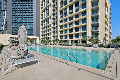 Silkhaus Burj Royale 1BDR with balcony in Downtown - image 13
