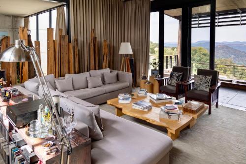 Shared lounge/TV area, Misverstand Boutique Farm Lodge in Riastuine AH