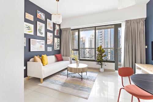 Silkhaus with Burj Khalifa view1BDR with modern amenities, Dubaj