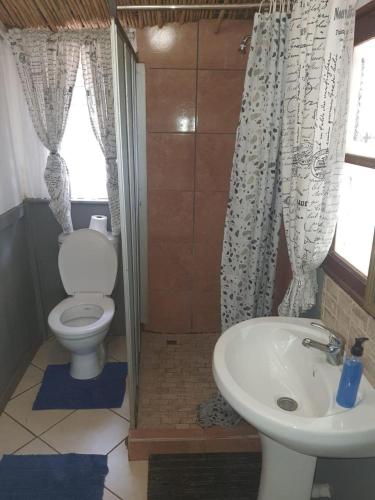 Chalet 3 at Cynthias Country, Hartbeespoort (foto 4)