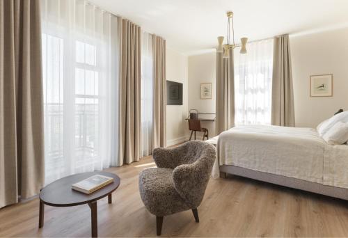 1 queen bed