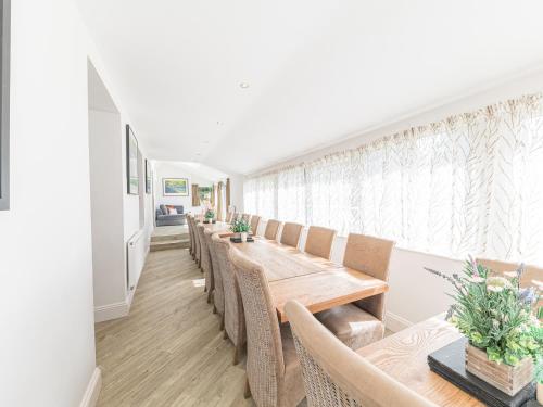 The Oaks Windermere - image 4
