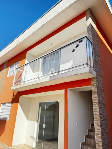 Apartamento em Bertioga à 150m da praia