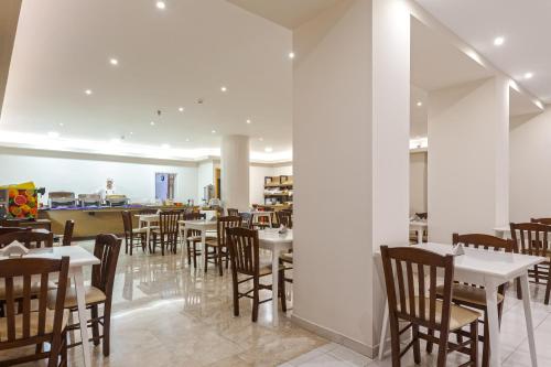 Hotel Africa - image 7