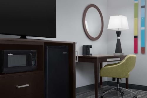 Hampton Inn Statesboro - image 8