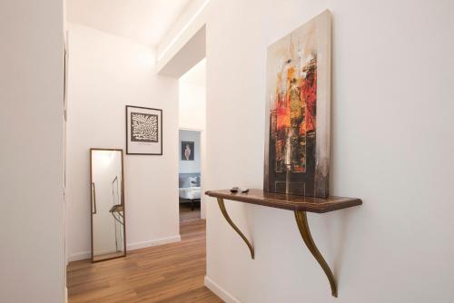 Sunny new renovated apartment with balcony Metro A, Rome (photo 6)
