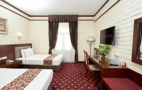 room detail thumbnail 1