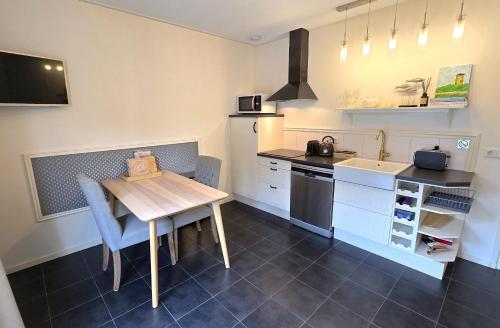  DJP76 mooi gelijkvloers appartement met terras in Domburg