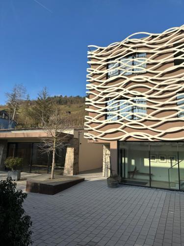 Rebgut 6.1km von Stadthalle entfernt