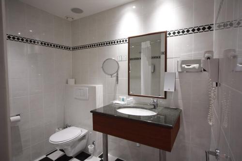 Holiday Inn Brussels Schuman an IHG Hotel - image 7