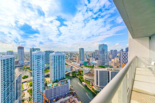 Panoramic City Views From 45th Floor Brickell Condo