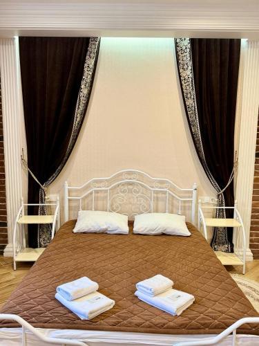 . Lavender Night Apartments