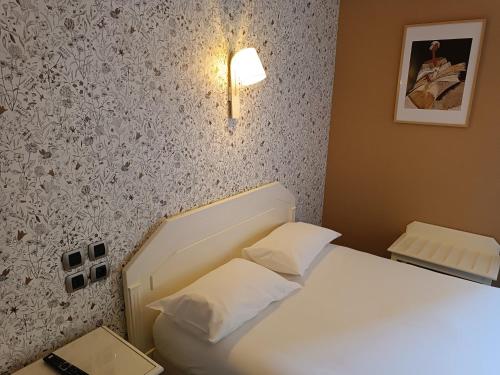 Contact Hôtel Limoges - HOTEL DES DEUX MOULINS - Ex HOTEL BONI - image 10