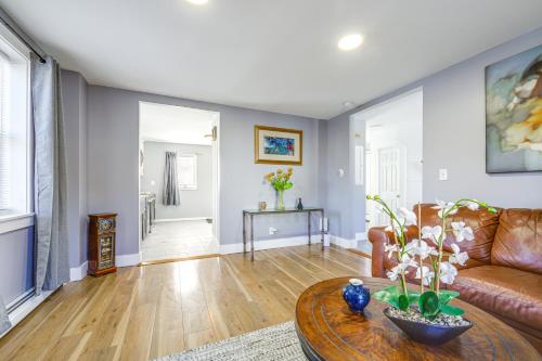 1/2 Mi to Dtwn & Harbor Park: Home w/ Large Yard! in Rockland (ME)