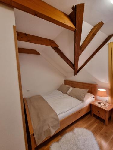 652085970 Art Hotel Kristal