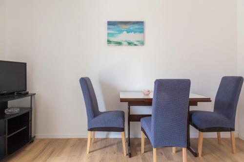 One-Bedroom Apartment with Balcony image 5