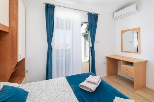 One-Bedroom Apartment - Sea Side image 9