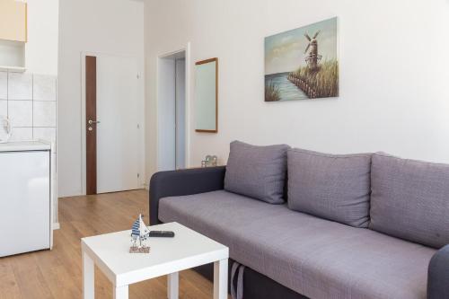 One-Bedroom Apartment - Sea Side image 2
