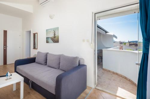 One-Bedroom Apartment - Sea Side image 4
