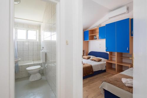 One-Bedroom Apartment - Sea Side image 10