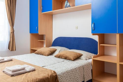 One-Bedroom Apartment - Sea Side image 1