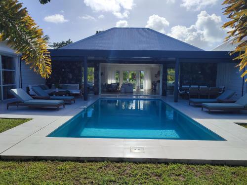 Hill Rock villas - Blue Silver – khách sạn tại Petit Bourg