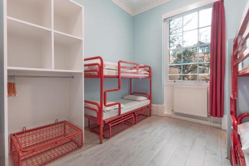 Astor Victoria Hostel - image 13