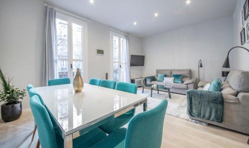 Four-Bedroom Apartment image 7