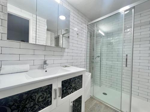 Standard Apartment image 2