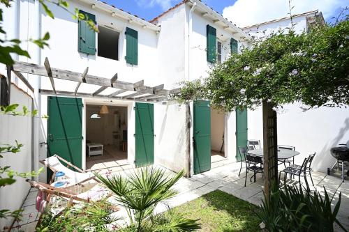 520 - Le Petit Phare - Maison de village gîte à louer Le Gillieux