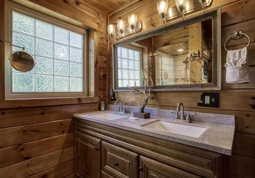 Perky Peaks Lodge - image 14