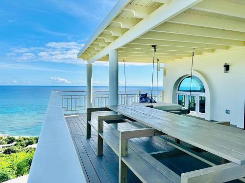 Majestys Manor - Castle St Croix in 斯洛布