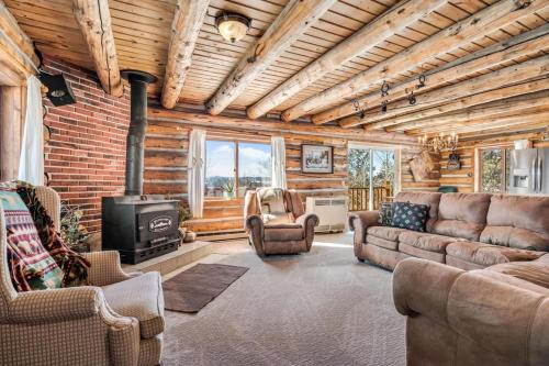Amazing 3200Sq ft Upgrade Log Cbn GameRoom HotTub in Tarryall Mountain