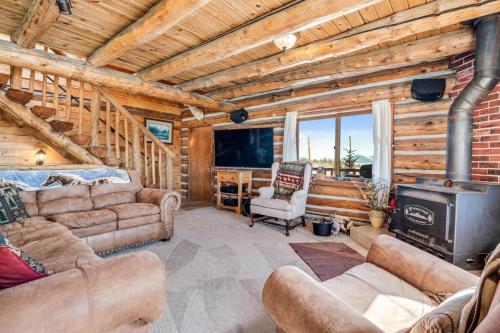 Amazing 3200Sq ft Upgrade Log Cbn GameRoom HotTub in Tarryall Mountain
