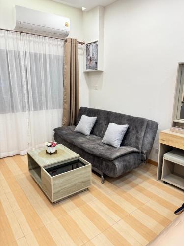 Baannira บ้านนิรา Baannira บ้านนิรา