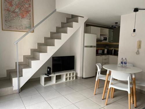 One-Bedroom Apartment image 10