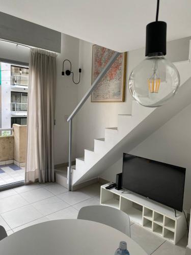 One-Bedroom Apartment image 8