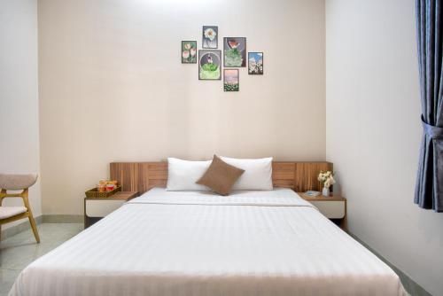 Superior King Room image 5