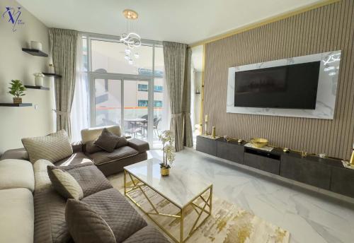 Luxurious 2-Bedroom Haven - image 7