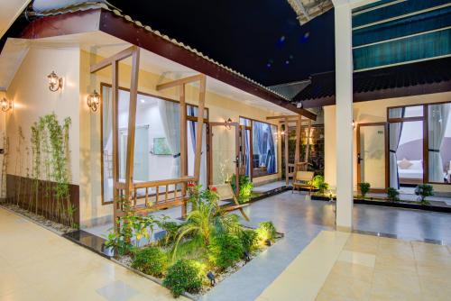 Superior King Room room in Pi's House Pleiku