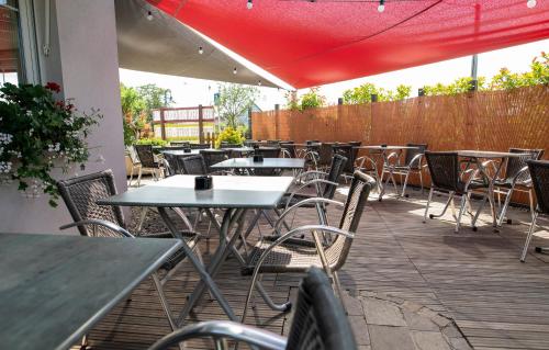 Logis Hotel & Restaurant Au Lion d'Or in Burnhaupt-le-Haut