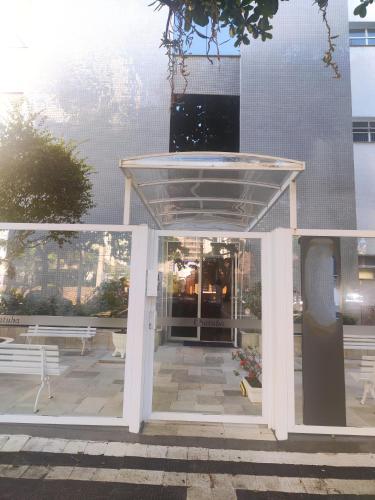 otimo Apartamento Pitangueiras Guaruja bem localizado, 2qts wi-fi near Restaurante Fogao Caipira
