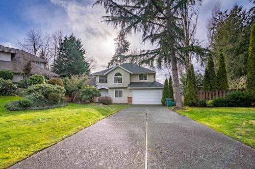 Spacious & Serene 6-Br Family Retreat in Kirkland in เคิร์กแลนด์ (WA)