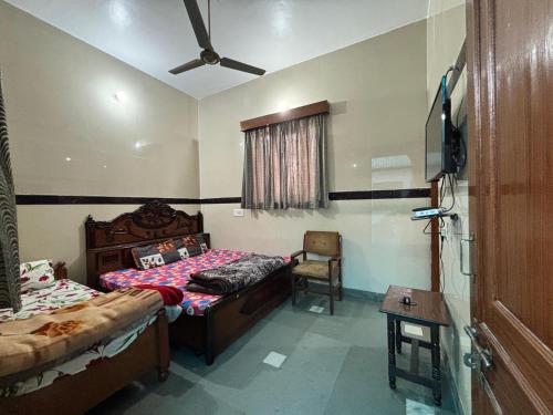 Budget Double Room image 9