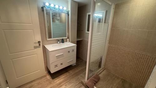 Exclusivas vistas al Mar Mediterraneo con terraza By Turihome - image 5