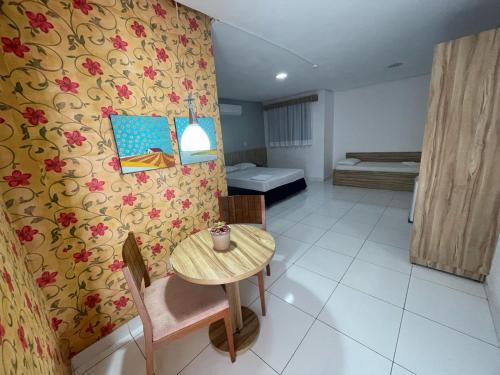 1 double bed, 1 twin bed