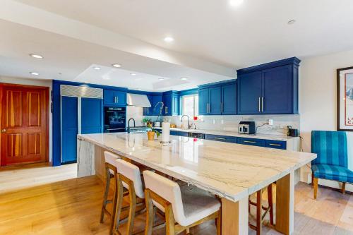 Cliffside Retreat in Zephyr Cove (NV)