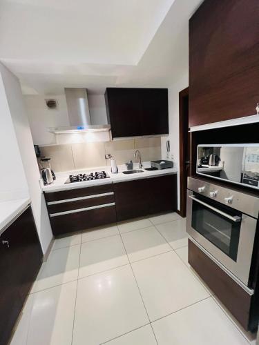 Kuchnia, DELUXE Apartamento Urbano in District Municipal 10