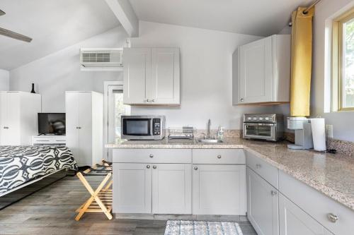 Kitchen, Modern guest house in East Atlanta Village in East Atlanta